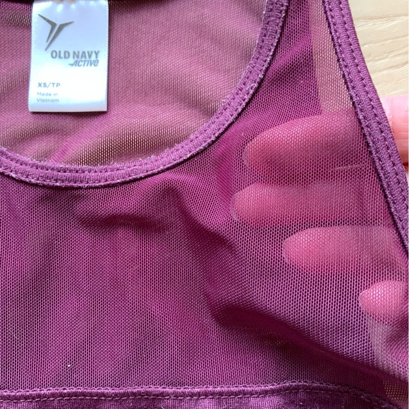 Active wear tank top - Picture 4 of 10